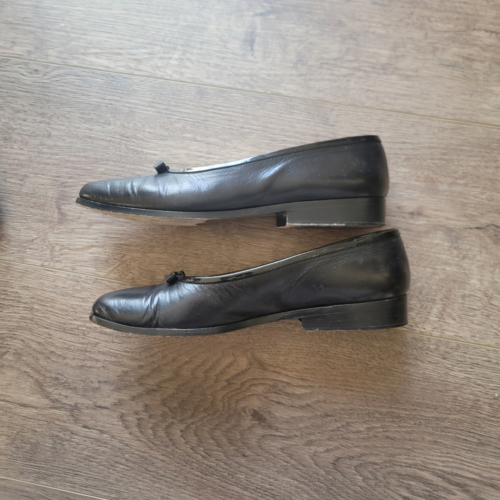 Joan & David Black Leather Women's Ballet Flats